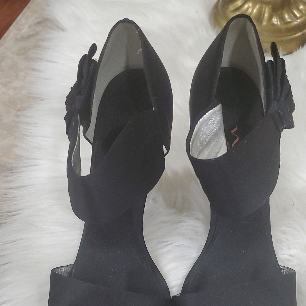 MIA Elegant Black Heels - Picture 7 of 12